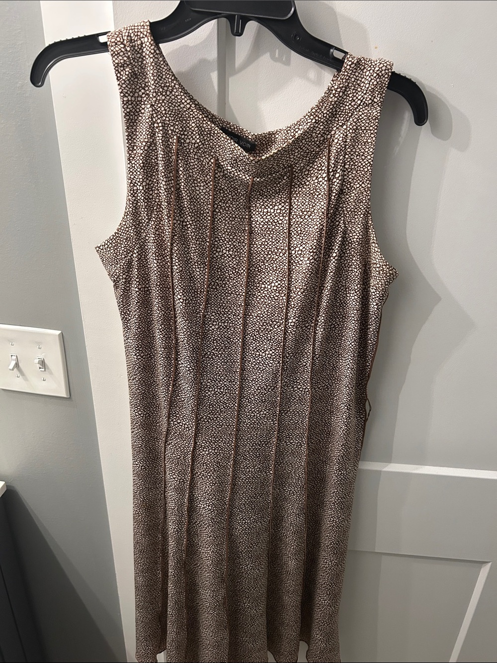 Voir Voir Sleeveless Brown Print Midi Dress